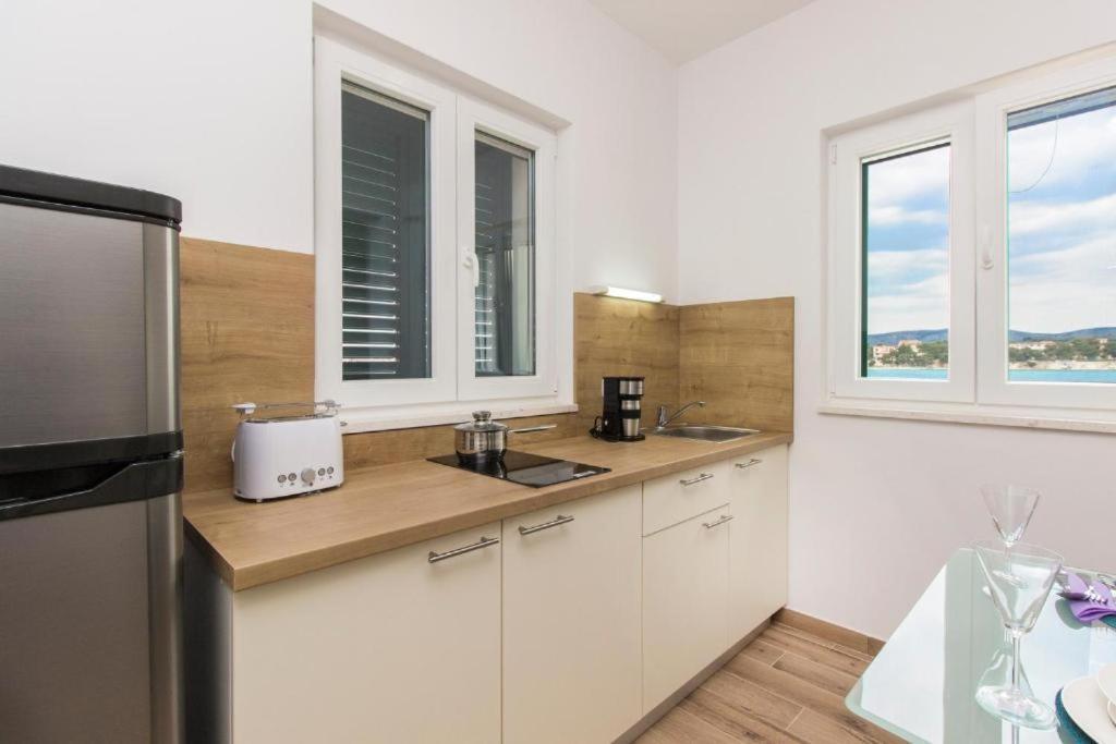 Riva 2 Apartamento Krapanj Exterior foto