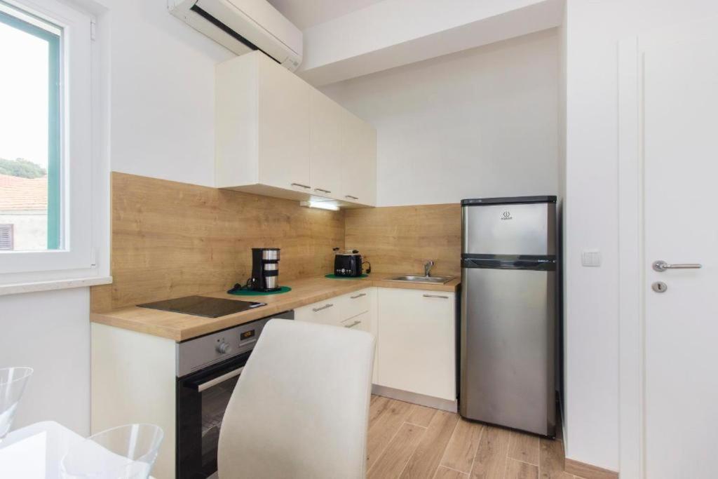 Riva 2 Apartamento Krapanj Exterior foto