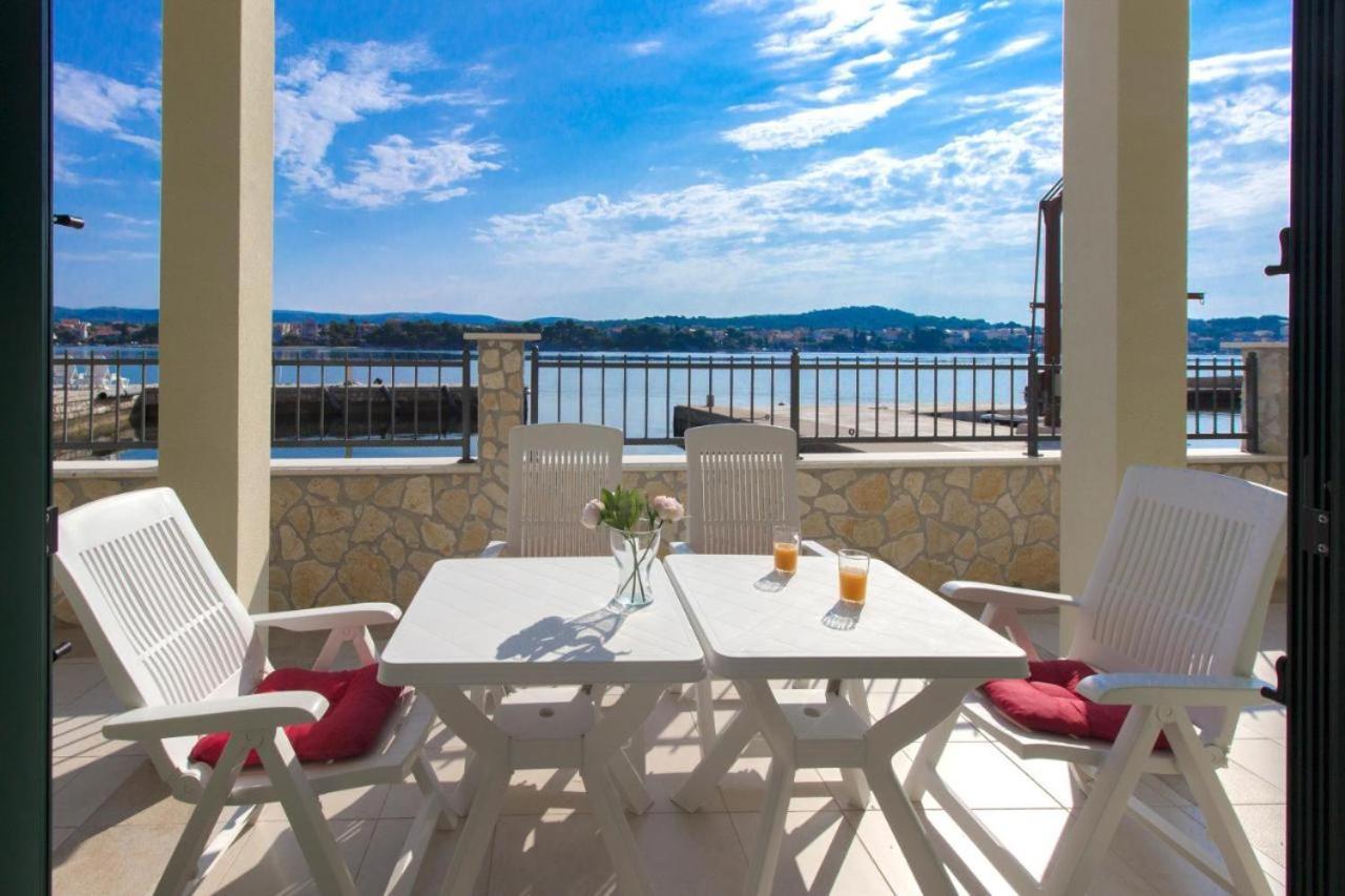 Riva 2 Apartamento Krapanj Exterior foto